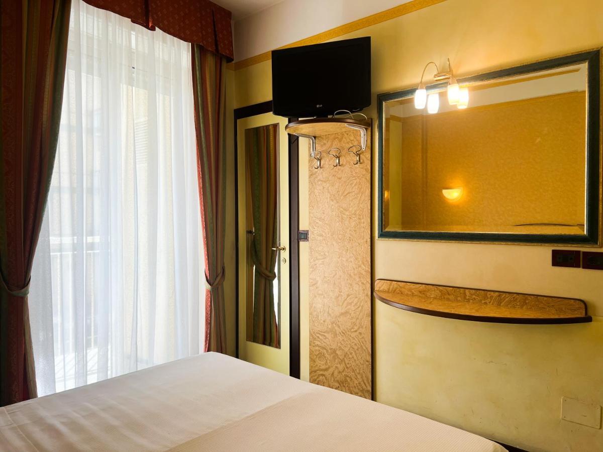 Hotel Soleblu Rimini Exterior foto
