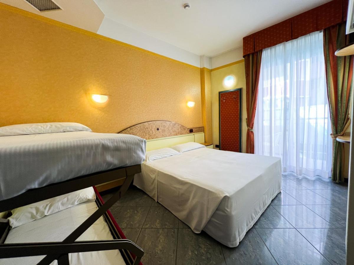 Hotel Soleblu Rimini Exterior foto